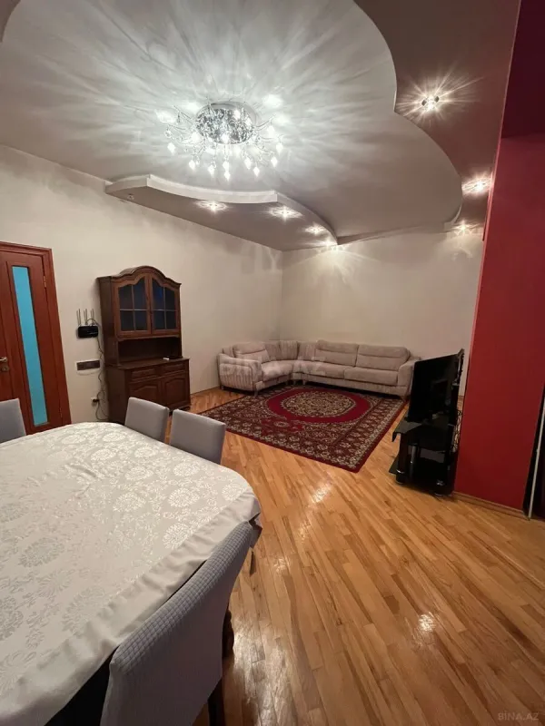Kirayə verilir 3 otaqlı mənzil 170 m²