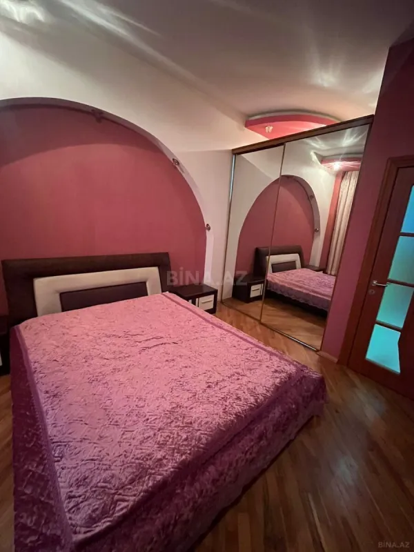 Kirayə verilir 3 otaqlı mənzil 170 m²