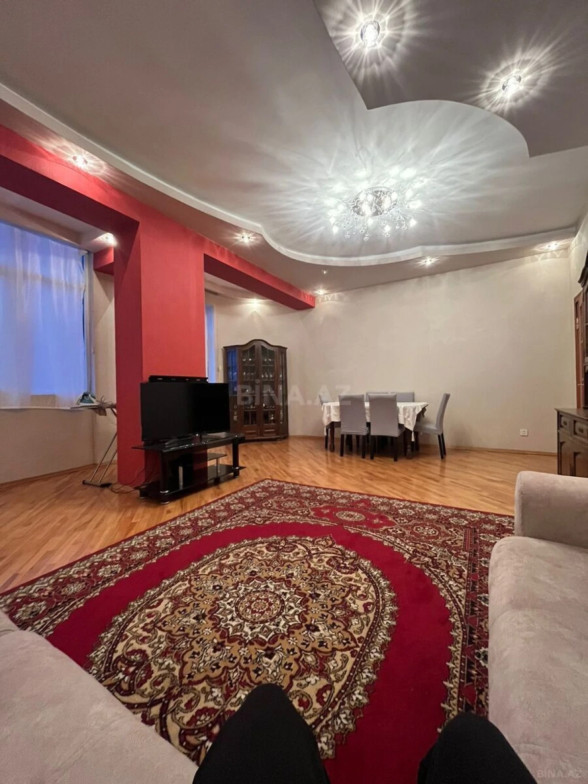 Kirayə verilir 3 otaqlı mənzil 170 m²