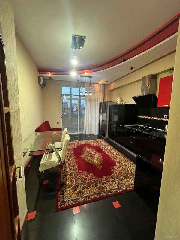 Kirayə verilir 3 otaqlı mənzil 170 m²