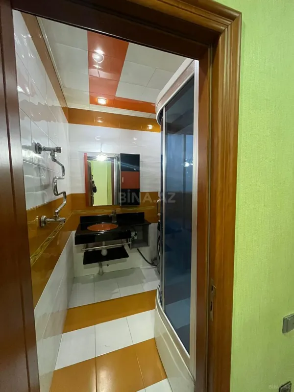 Kirayə verilir 3 otaqlı mənzil 170 m²