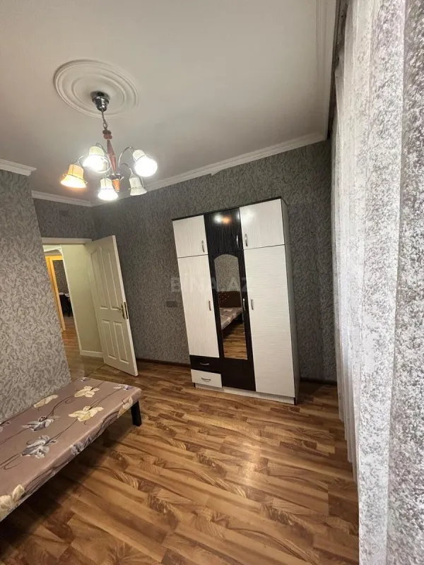 Kirayə verilir 3 otaqlı mənzil 90 m²