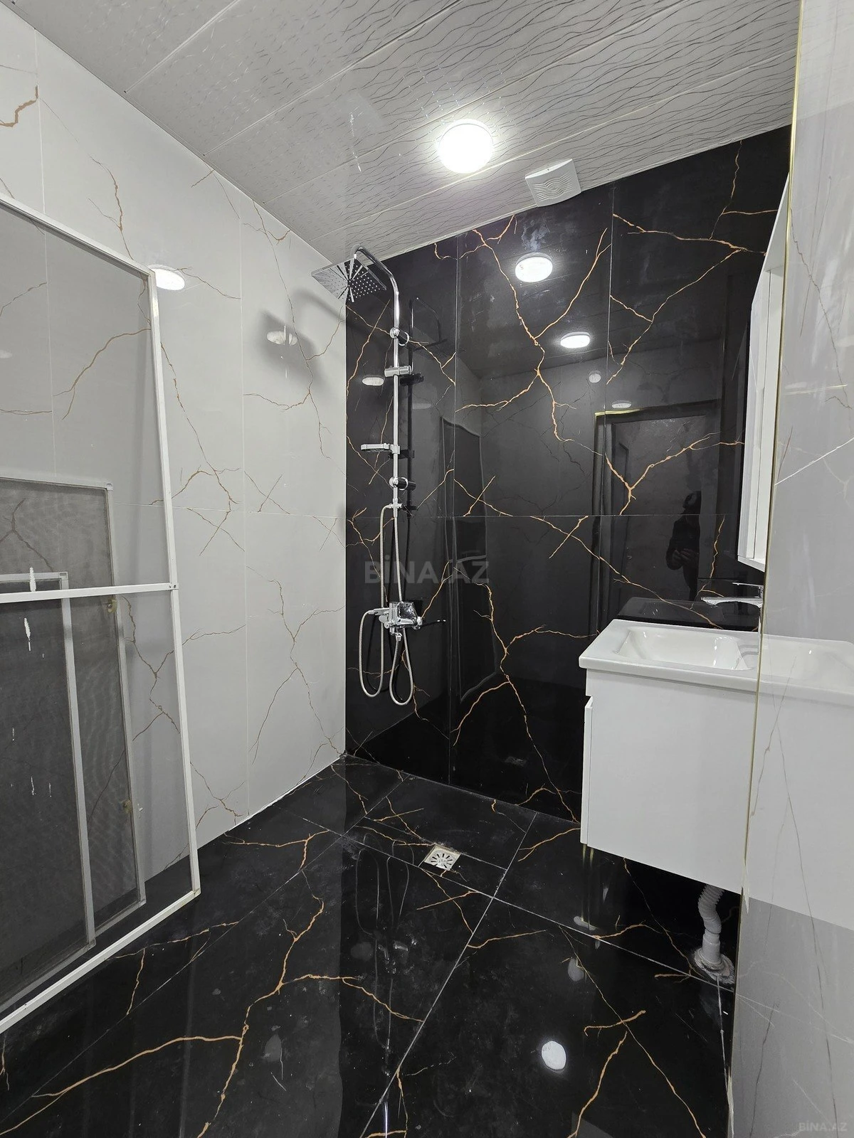 Satılır 3 otaqlı mənzil 80 m²