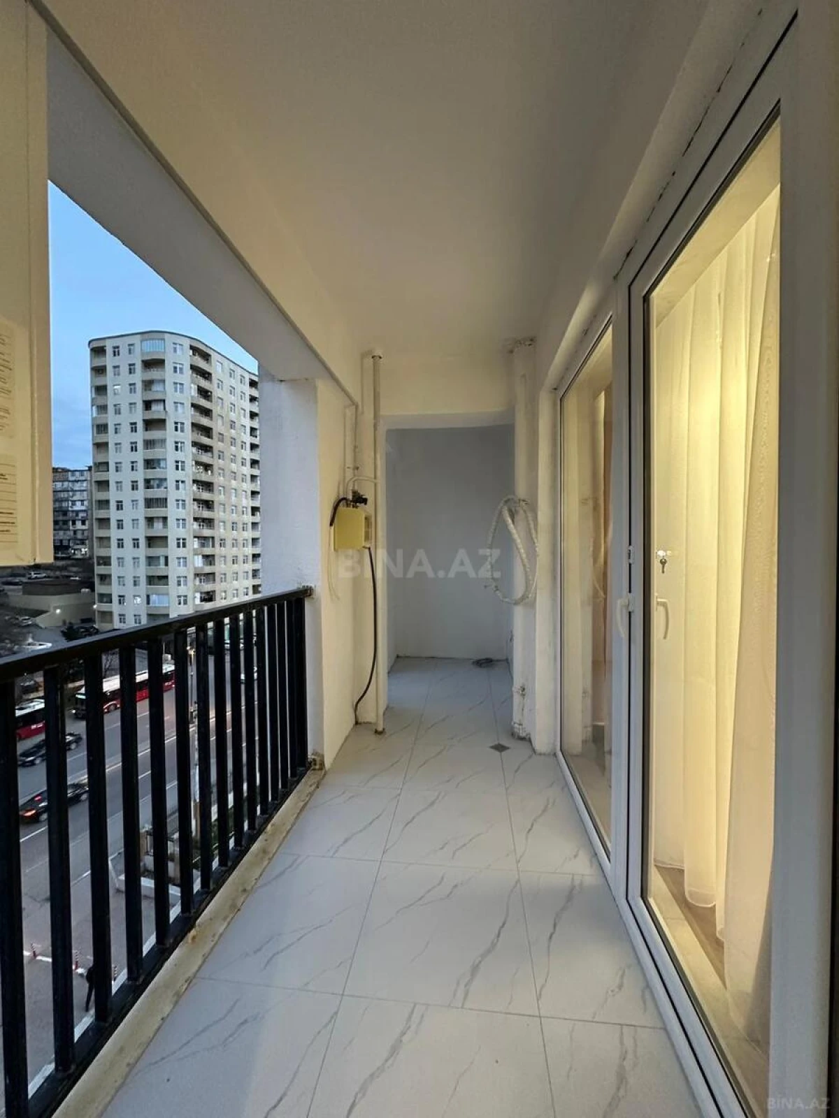 Satılır 3 otaqlı mənzil 128 m²