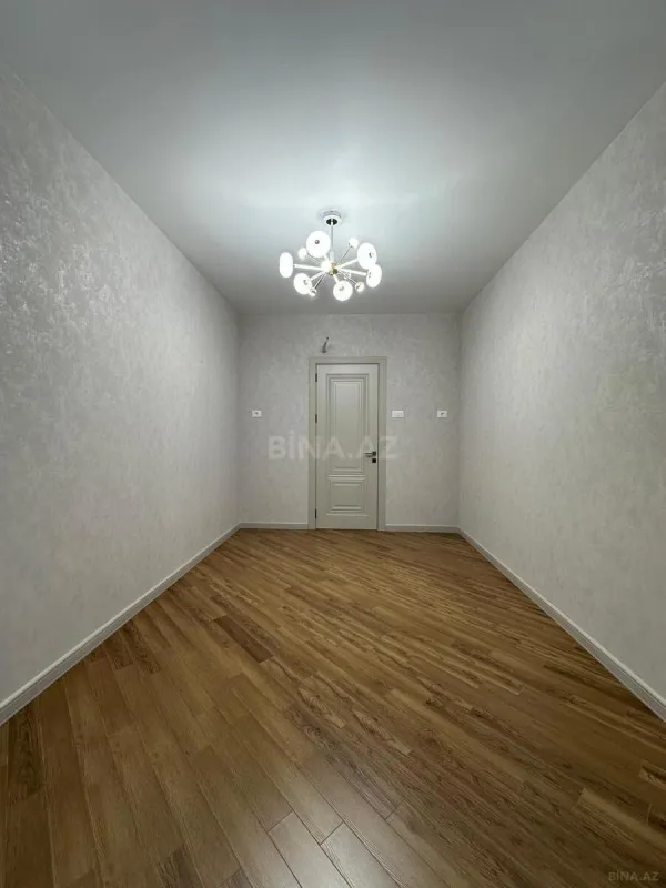 Satılır 3 otaqlı mənzil 128 m²