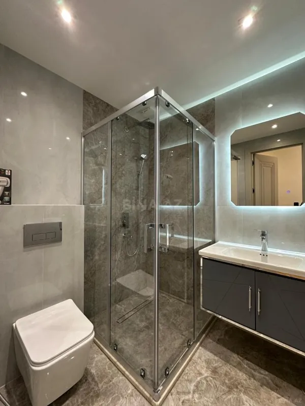 Satılır 3 otaqlı mənzil 128 m²