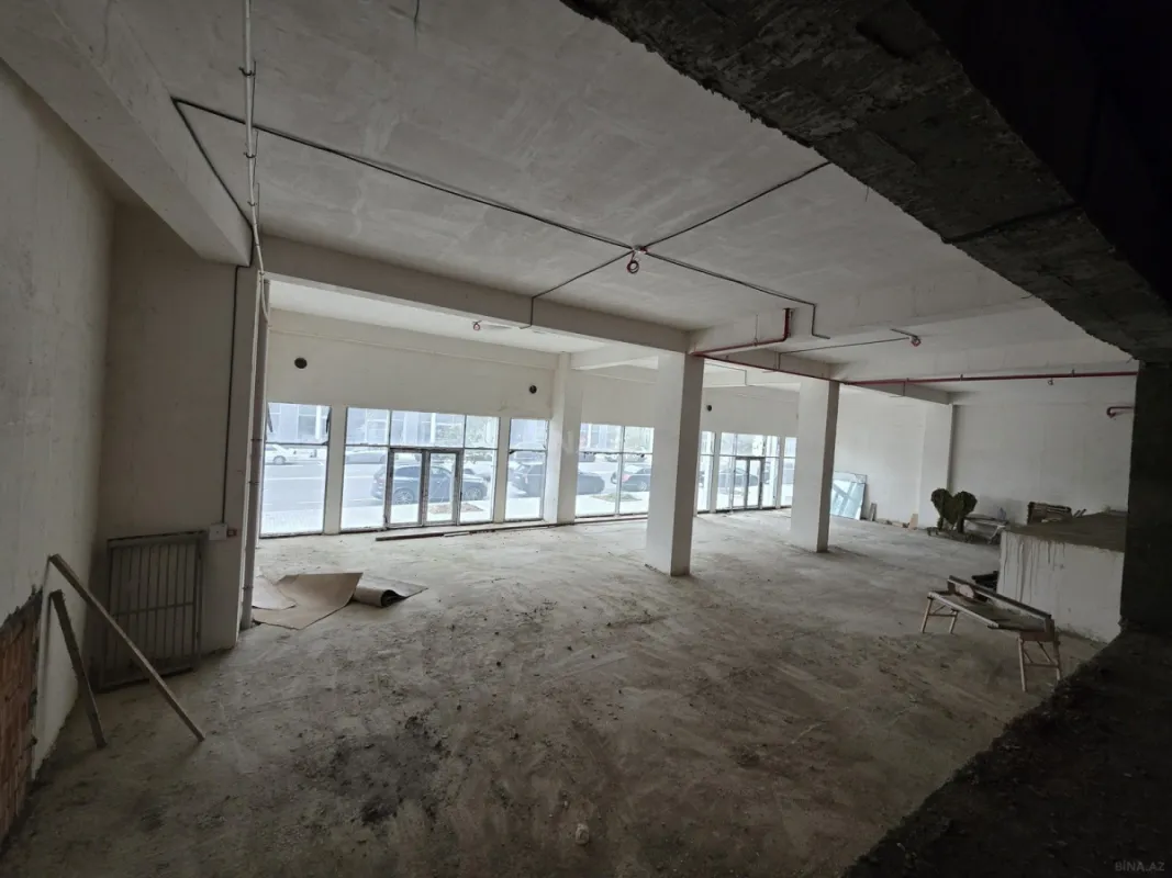 Kirayə verilir 20 otaqlı ofis 1000 m²