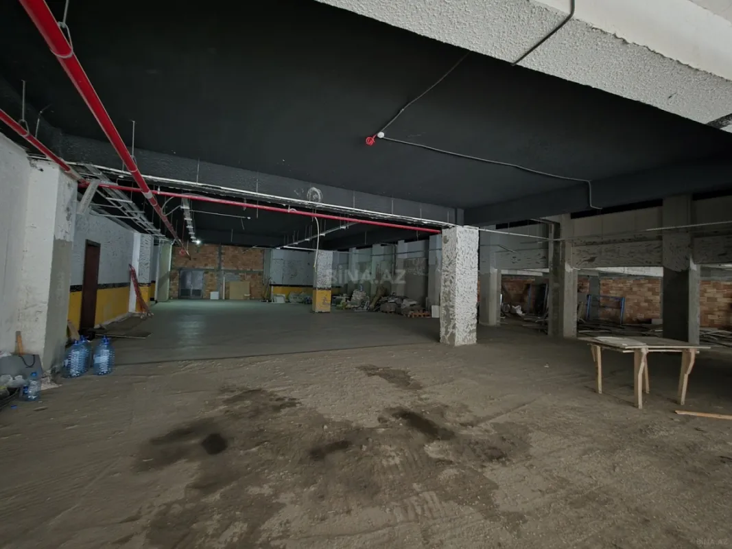Kirayə verilir 20 otaqlı ofis 1000 m²