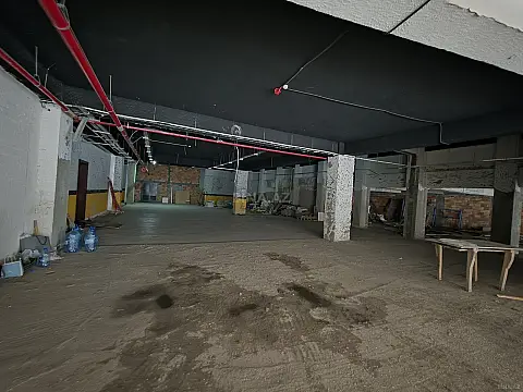 Kirayə verilir 20 otaqlı ofis 1000 m²