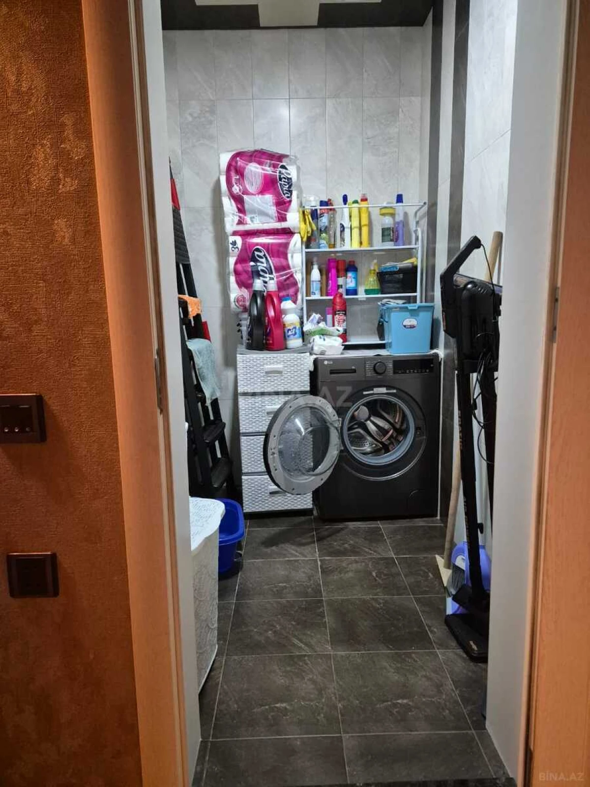 Satılır 3 otaqlı mənzil 134 m²