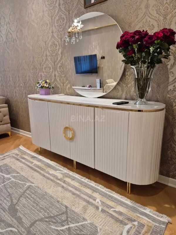 Satılır 3 otaqlı mənzil 134 m²