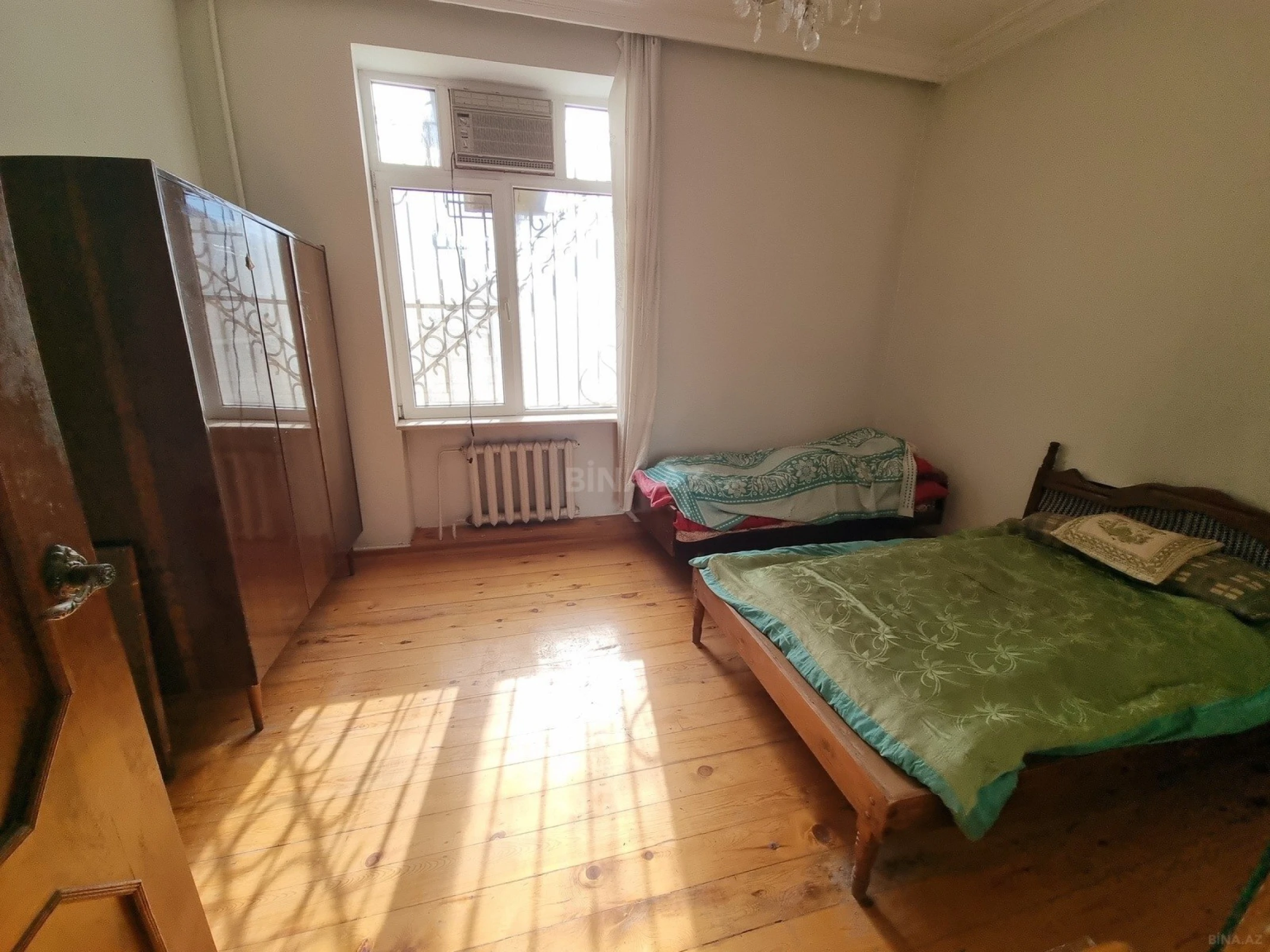 Satılır 4 otaqlı həyət evi 252 m²