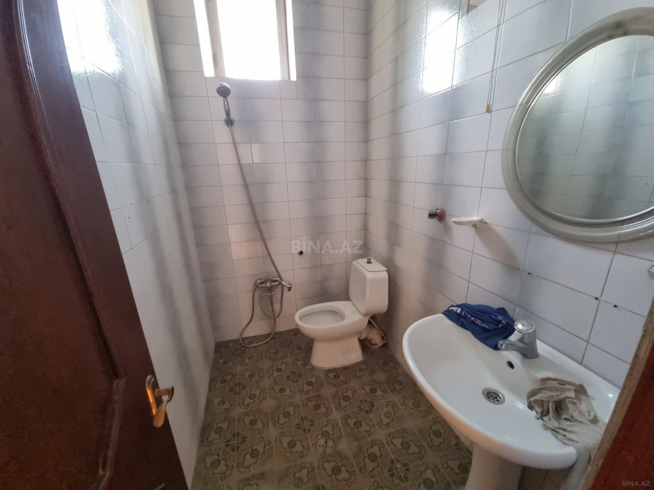 Satılır 4 otaqlı həyət evi 252 m²