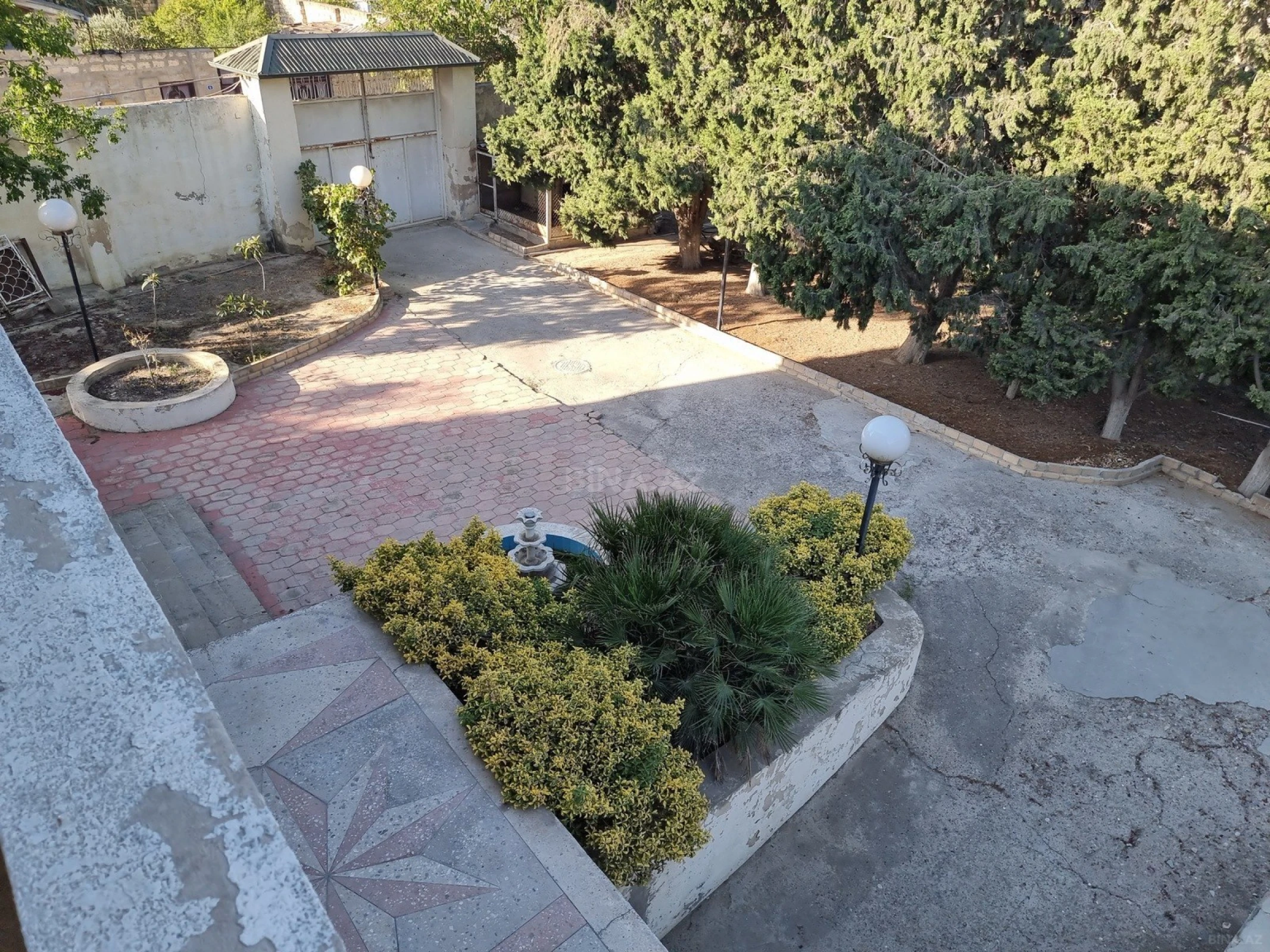Satılır 4 otaqlı həyət evi 252 m²