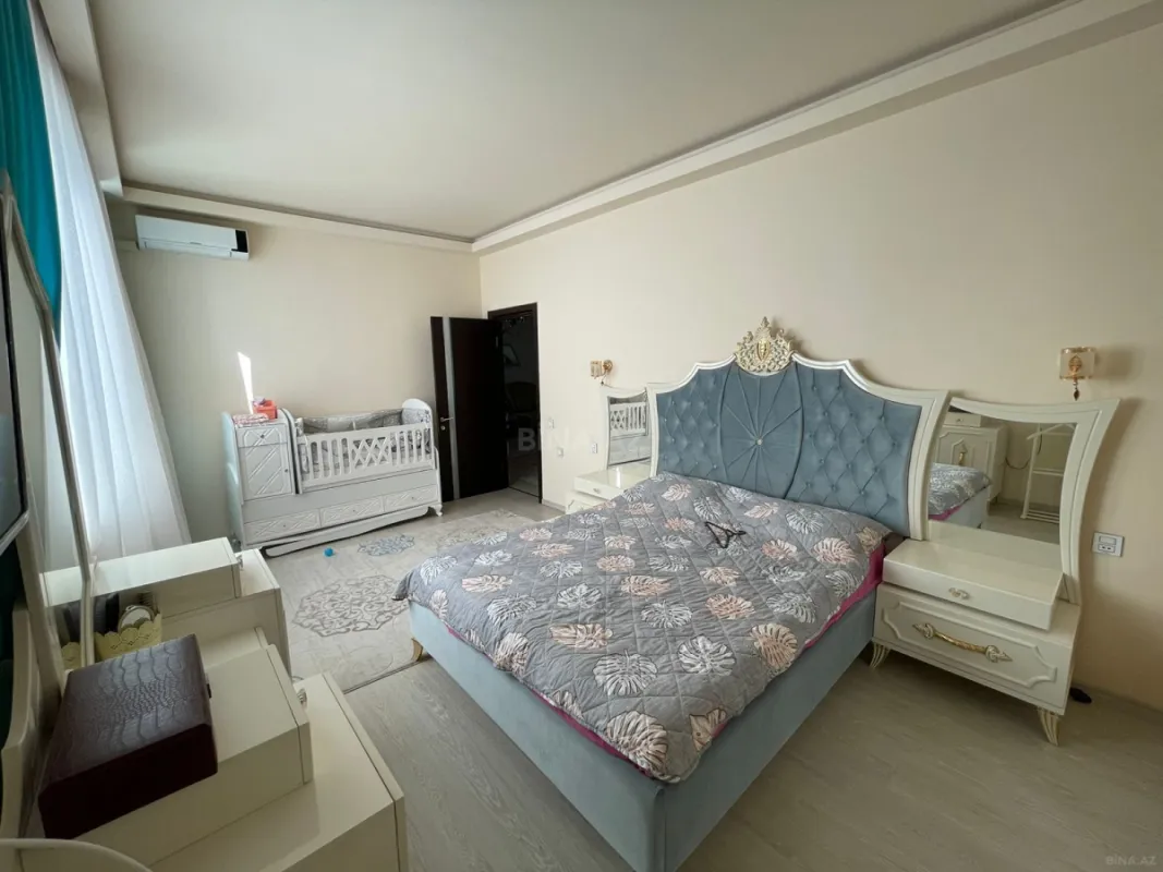 Kirayə verilir 3 otaqlı mənzil 137 m²