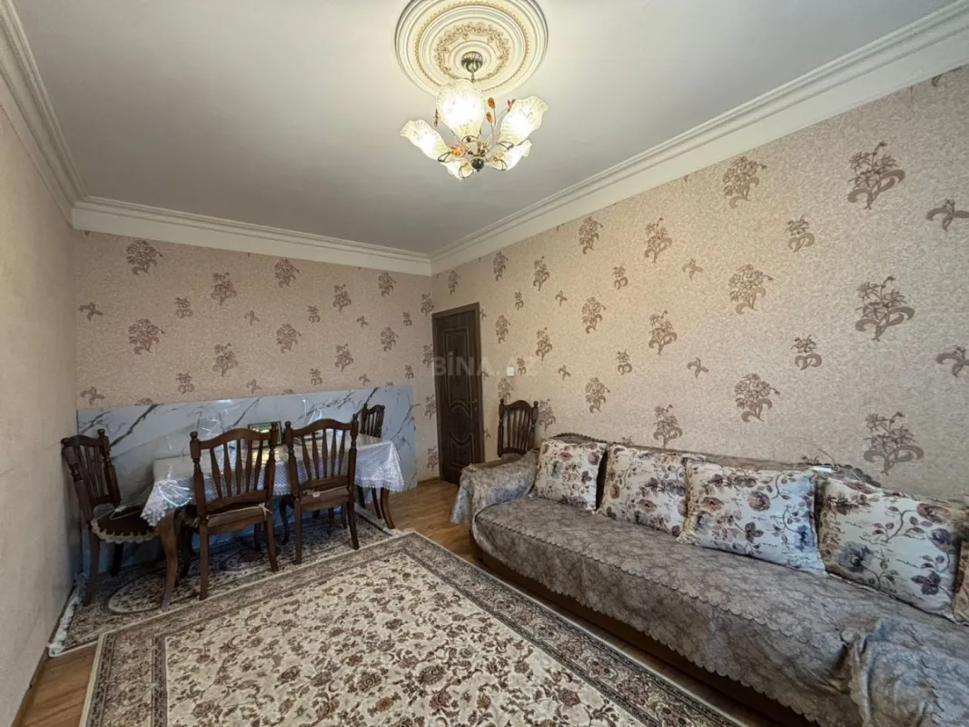Satılır 2 otaqlı mənzil 60 m²