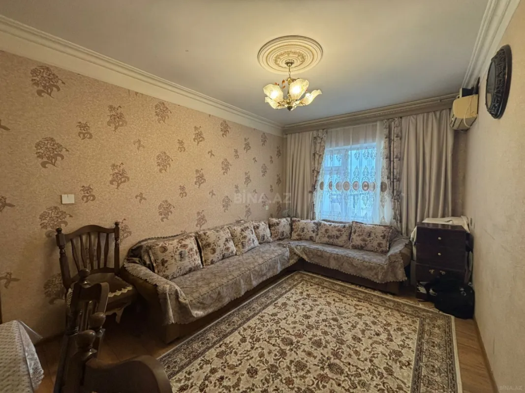 Satılır 2 otaqlı mənzil 60 m²