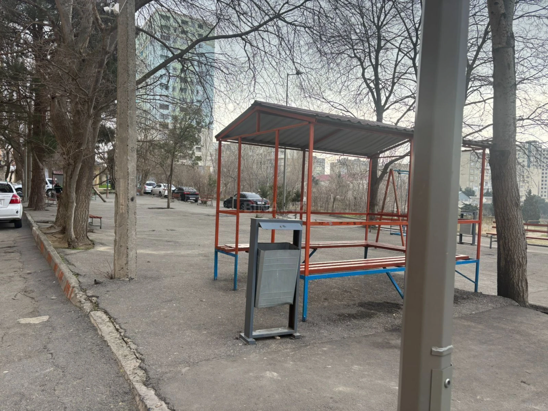 Satılır 2 otaqlı mənzil 60 m²