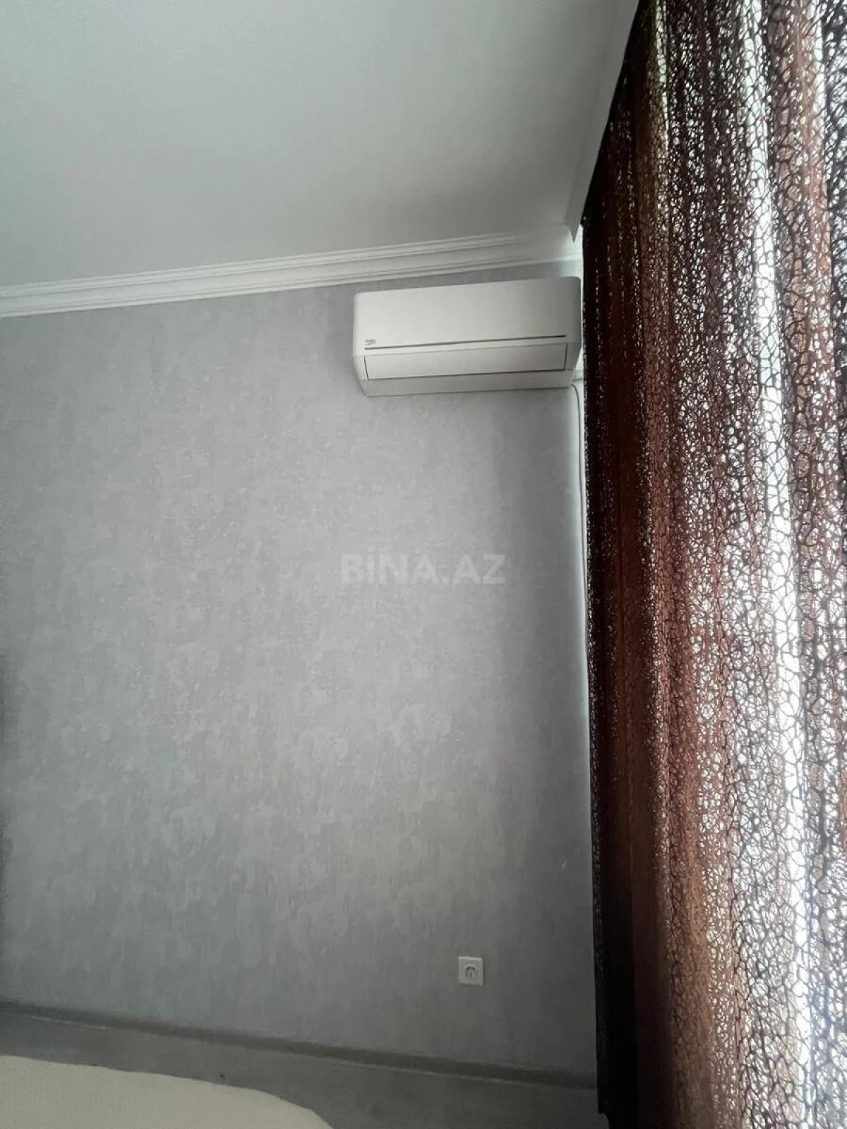 Satılır 3 otaqlı mənzil 73 m²