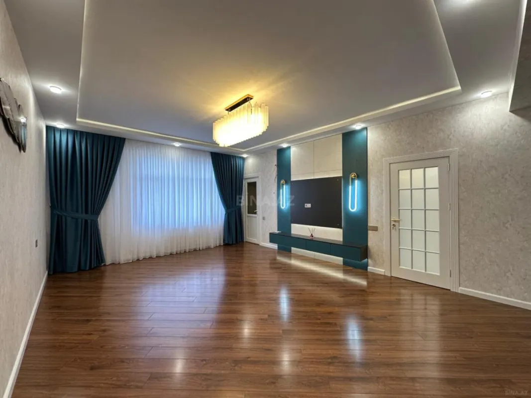 Satılır 2 otaqlı mənzil 84 m²