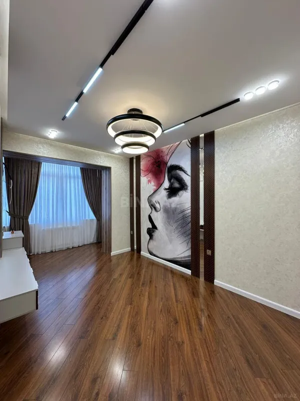 Satılır 2 otaqlı mənzil 84 m²