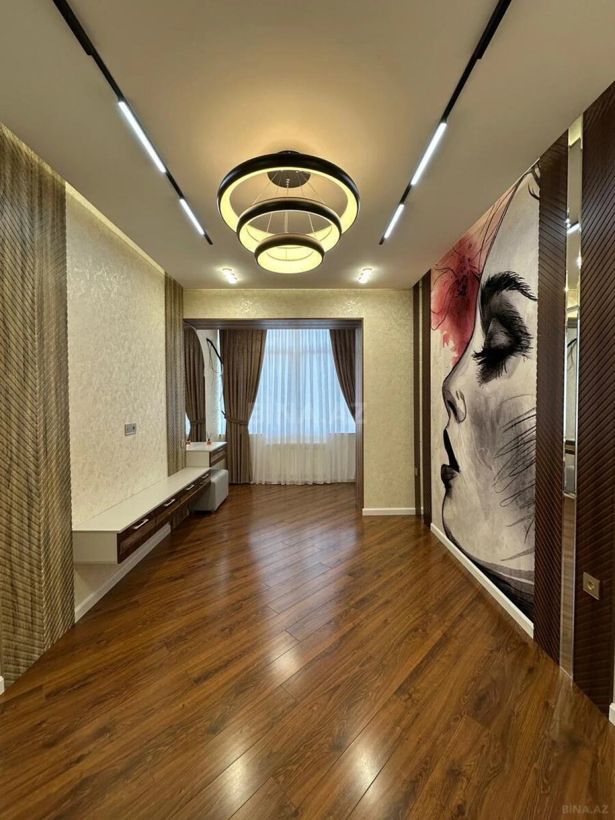 Satılır 2 otaqlı mənzil 84 m²