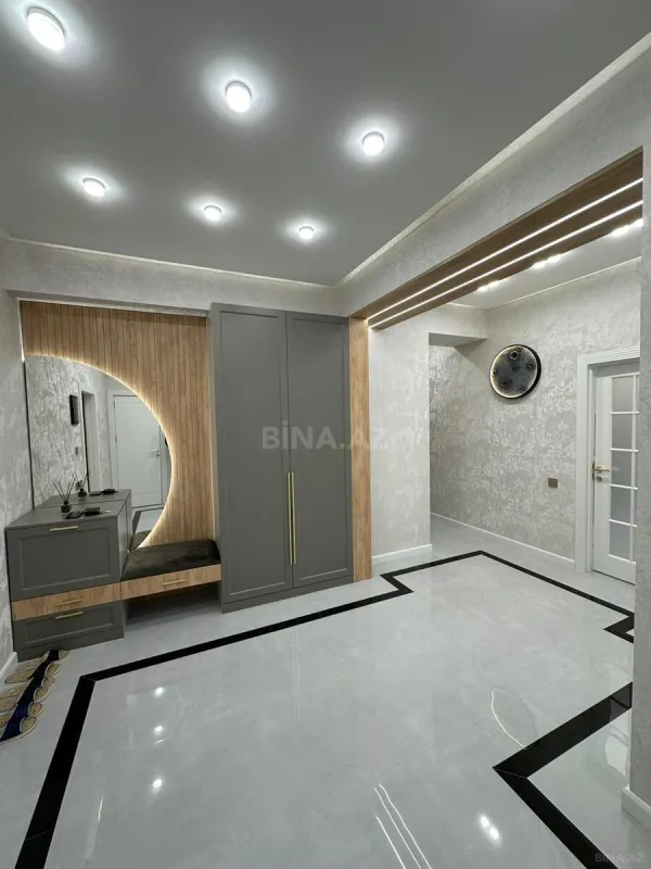 Satılır 2 otaqlı mənzil 84 m²