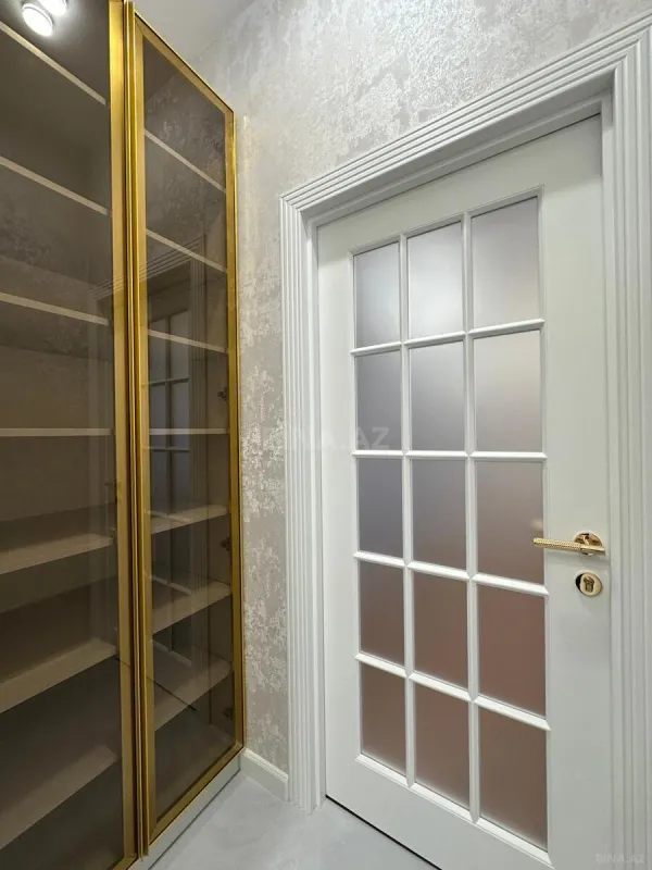 Satılır 2 otaqlı mənzil 84 m²