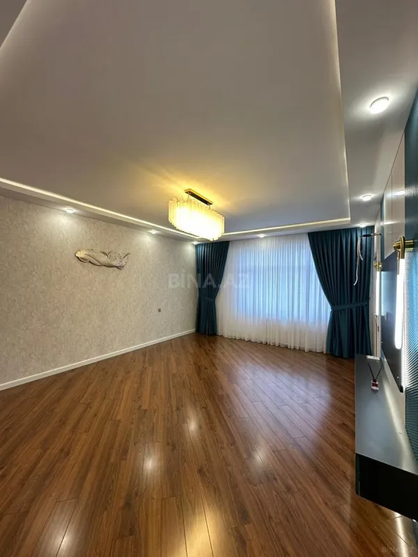 Satılır 2 otaqlı mənzil 84 m²