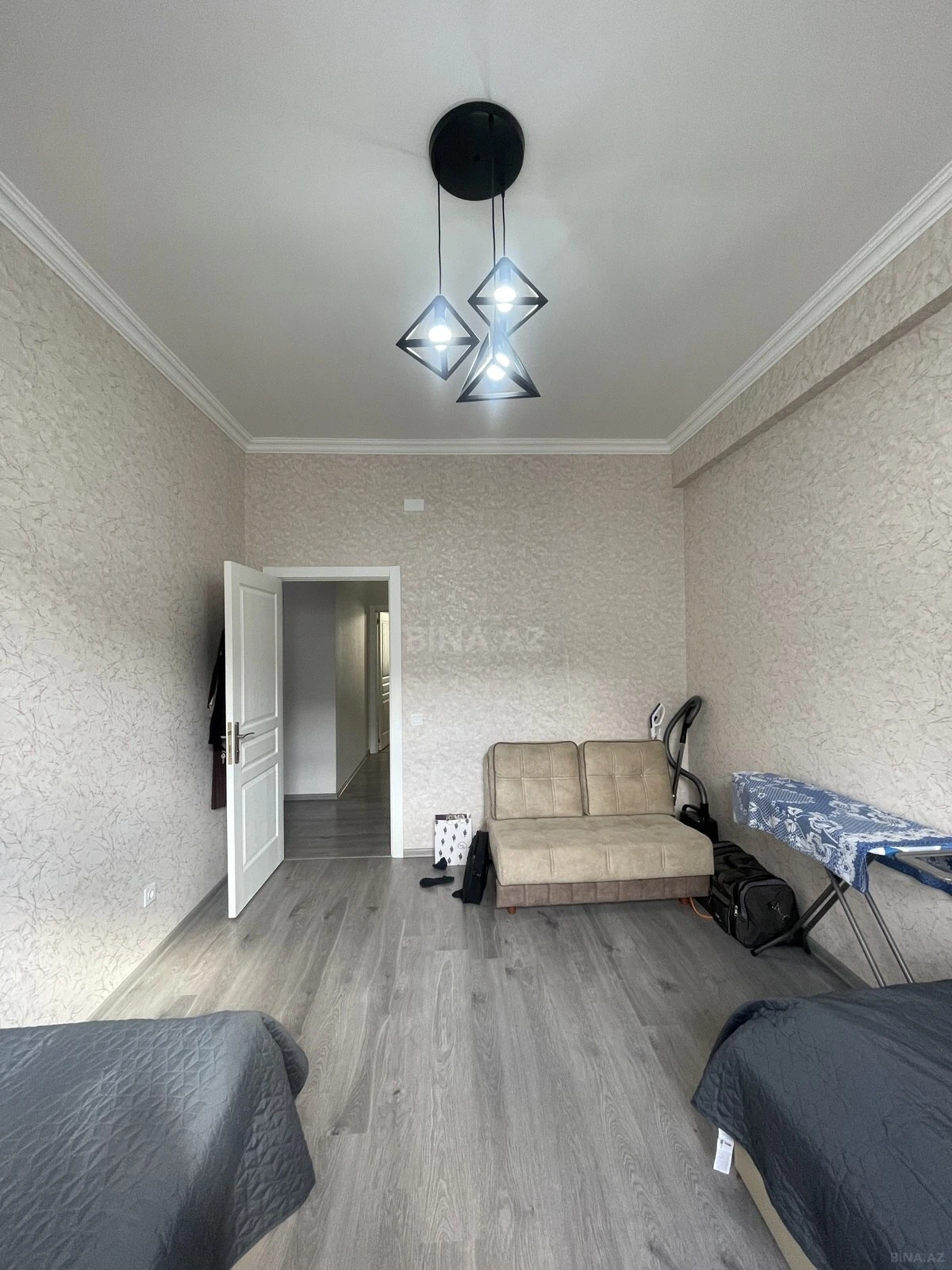 Satılır 3 otaqlı mənzil 73 m²