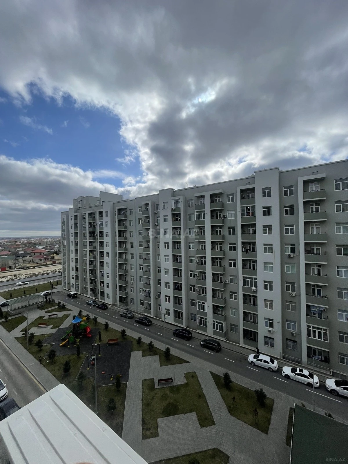 Satılır 3 otaqlı mənzil 73 m²