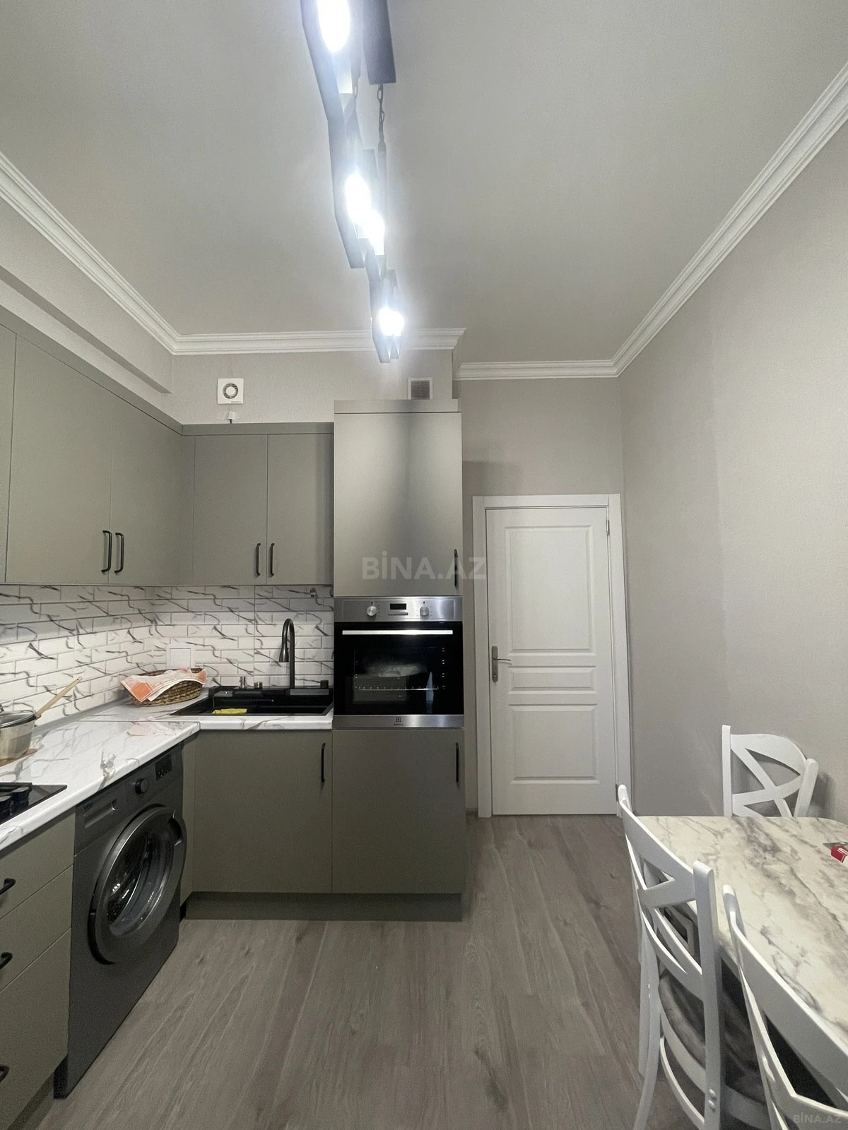 Satılır 3 otaqlı mənzil 73 m²