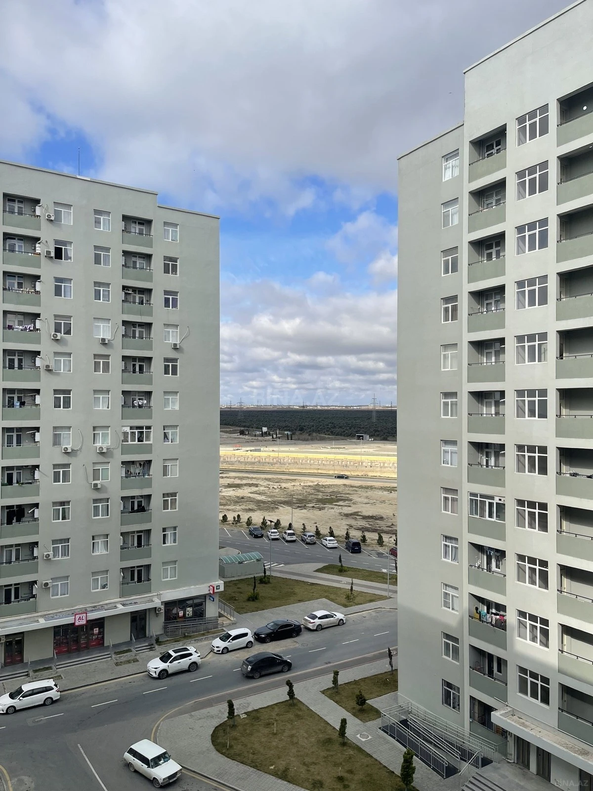 Satılır 3 otaqlı mənzil 73 m²