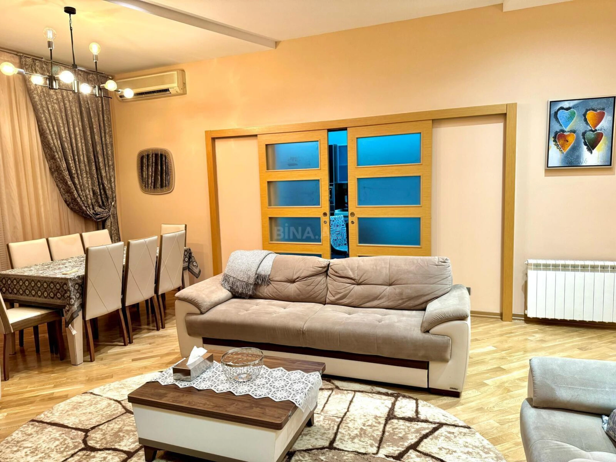 Satılır 3 otaqlı mənzil 150 m²
