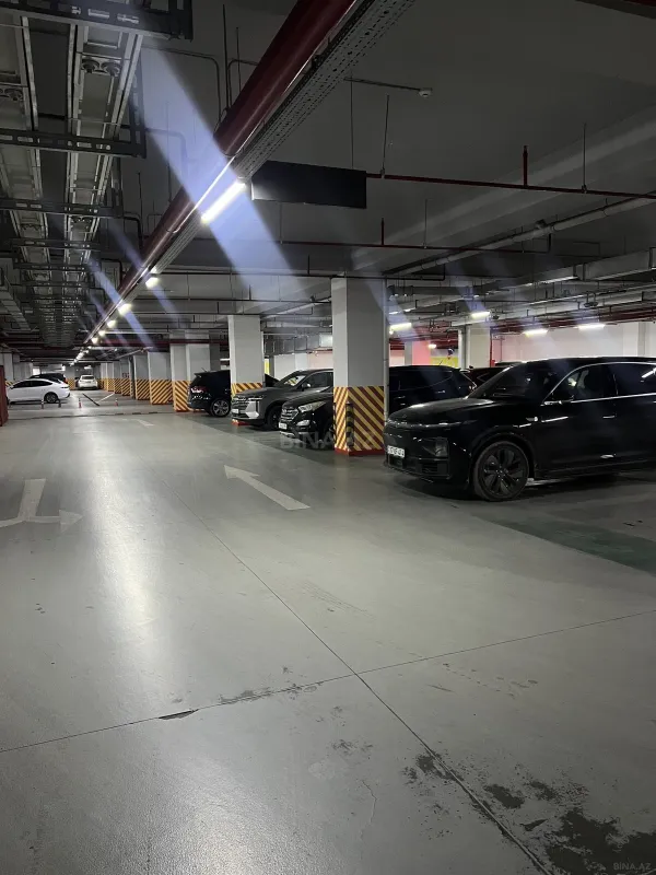 Satılır 2 otaqlı mənzil 98 m²