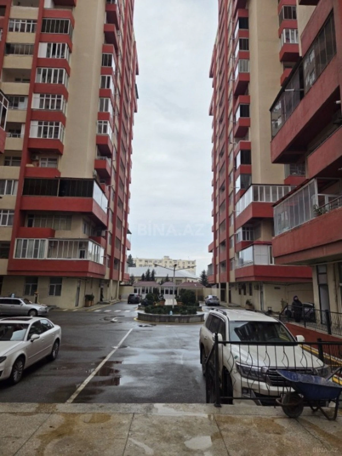 Satılır 3 otaqlı mənzil 70 m²