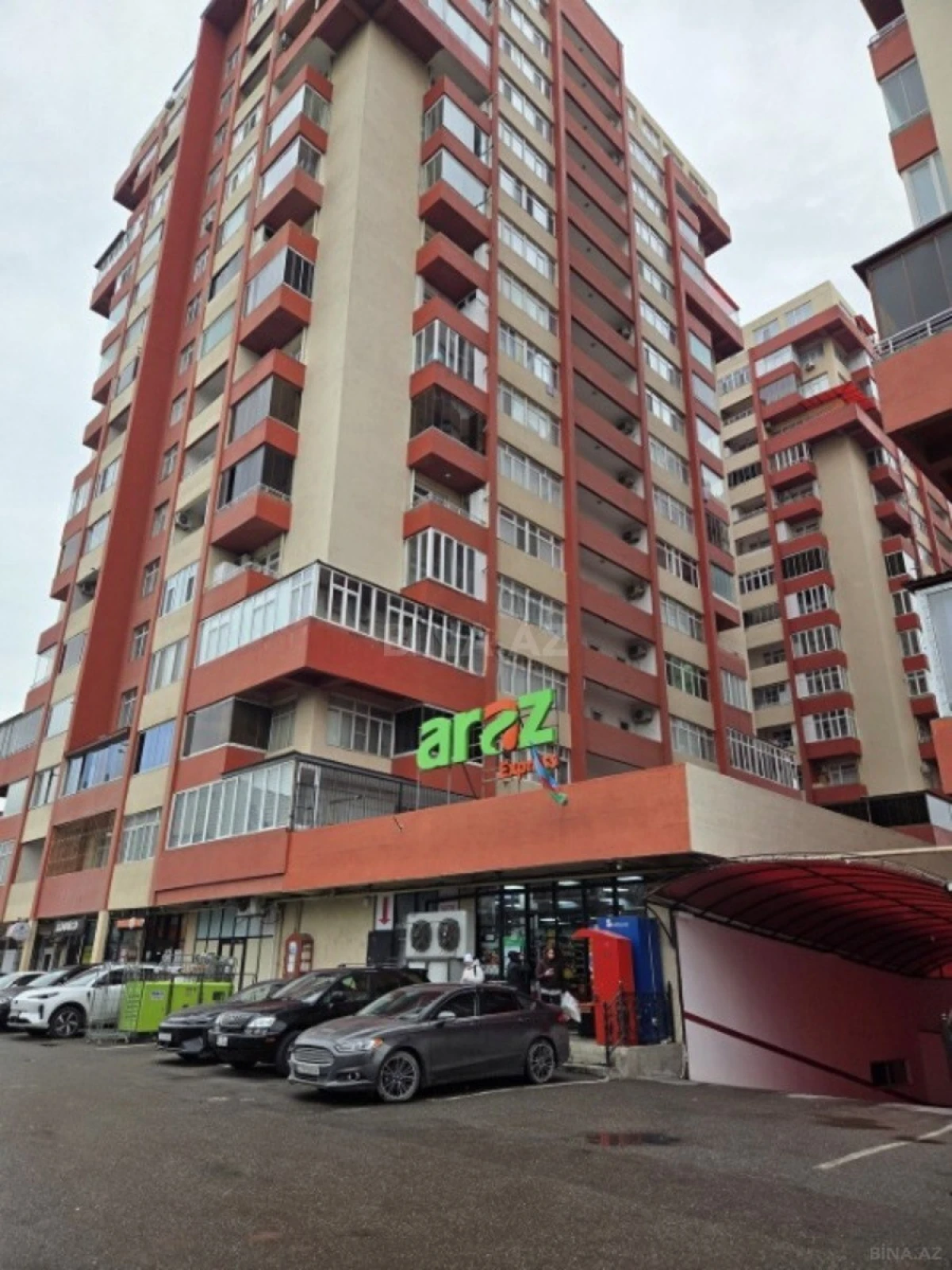 Satılır 3 otaqlı mənzil 70 m²