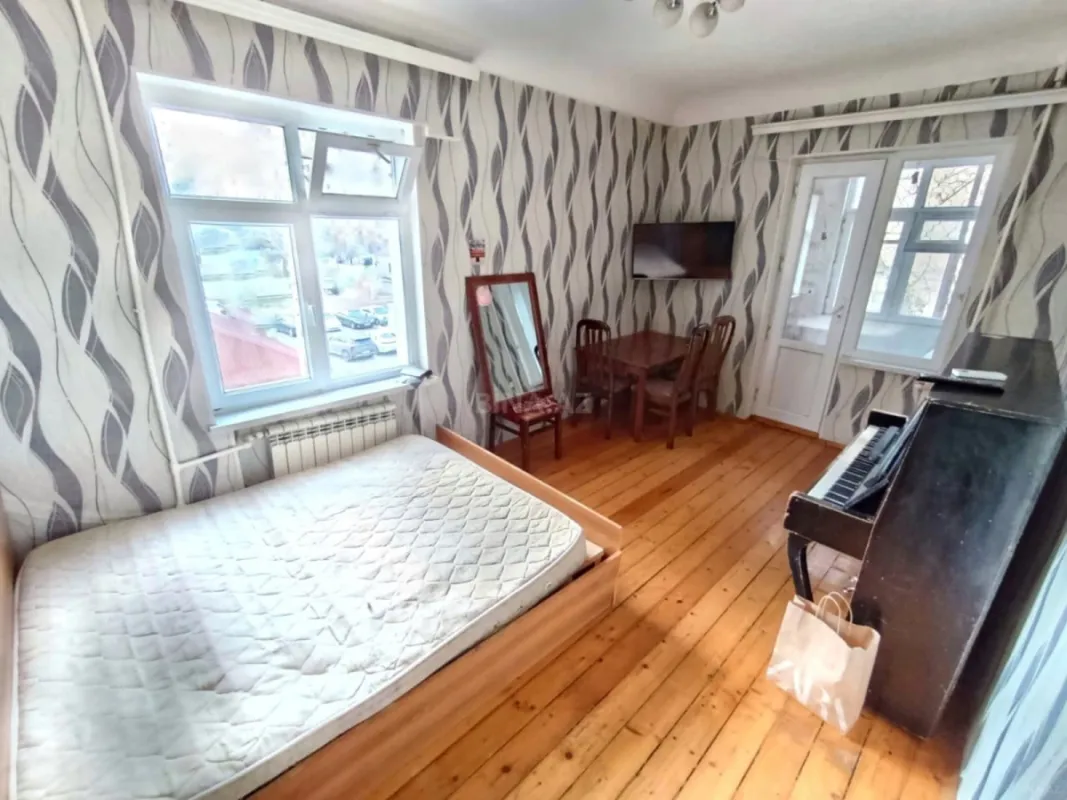 Satılır 2 otaqlı mənzil 45 m²