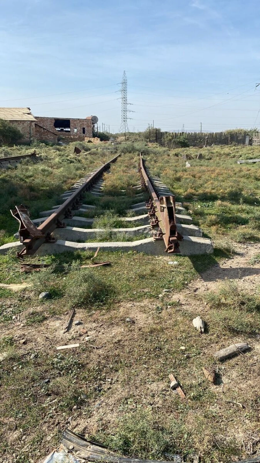 Satılır torpaq sahəsi 200 m²