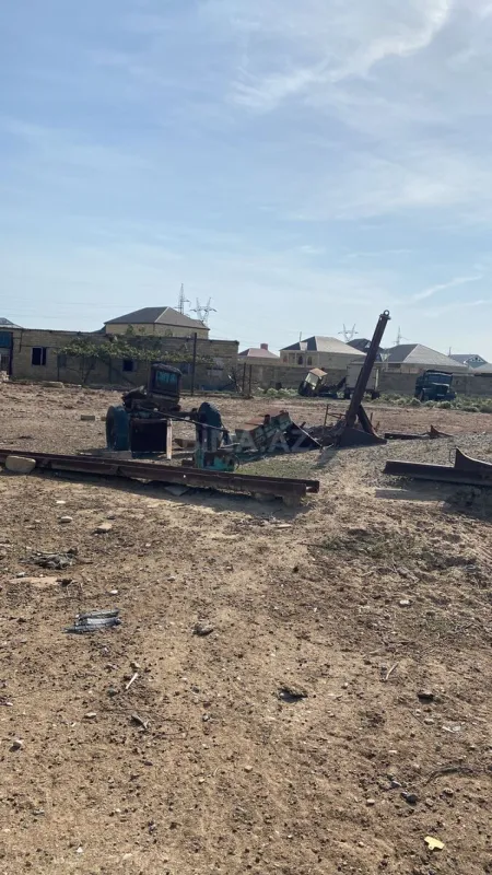 Satılır torpaq sahəsi 200 m²