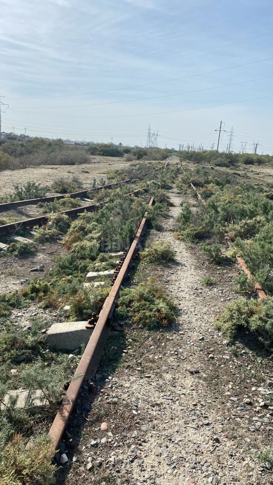 Satılır torpaq sahəsi 200 m²