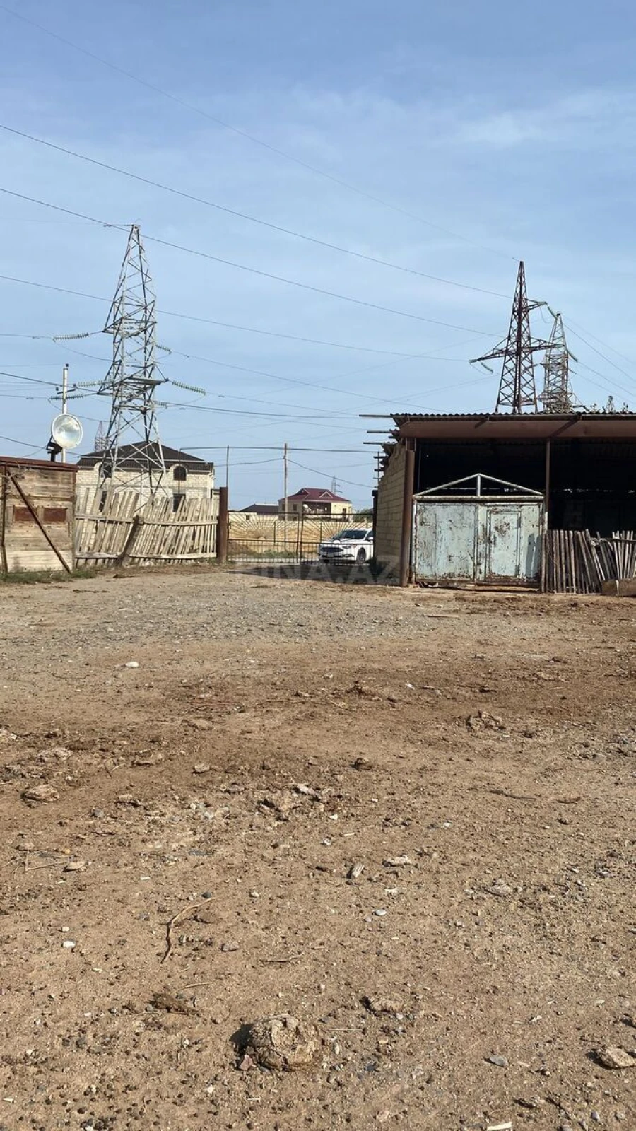 Satılır torpaq sahəsi 200 m²