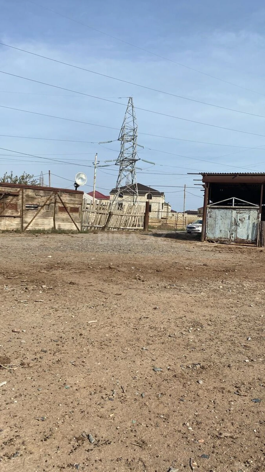 Satılır torpaq sahəsi 200 m²