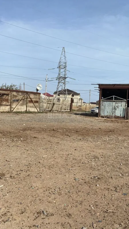 Satılır torpaq sahəsi 200 m²