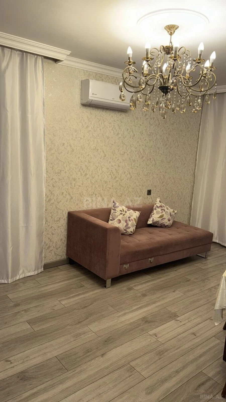 Satılır 2 otaqlı mənzil 45 m²
