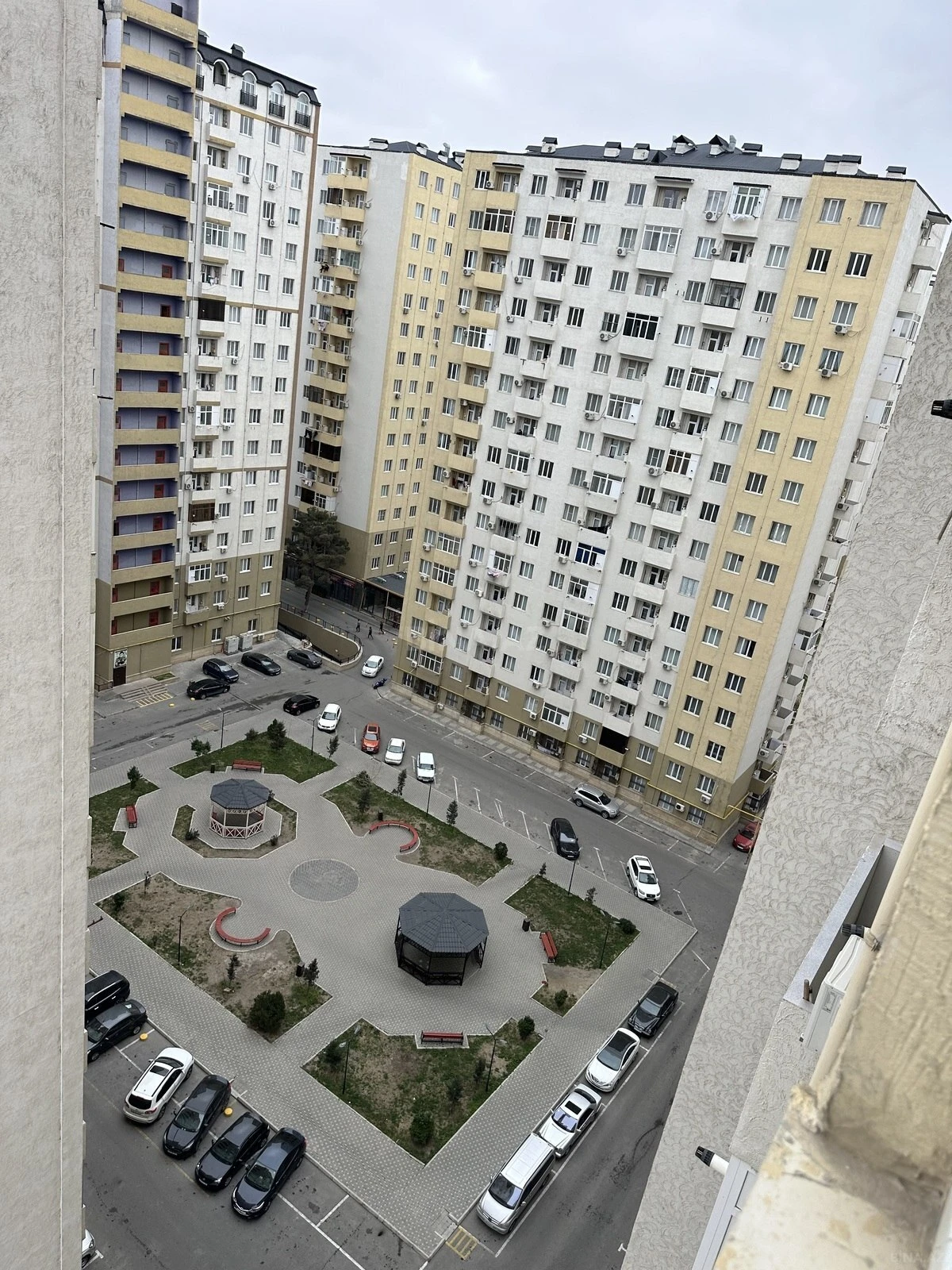 Satılır 2 otaqlı mənzil 60 m²