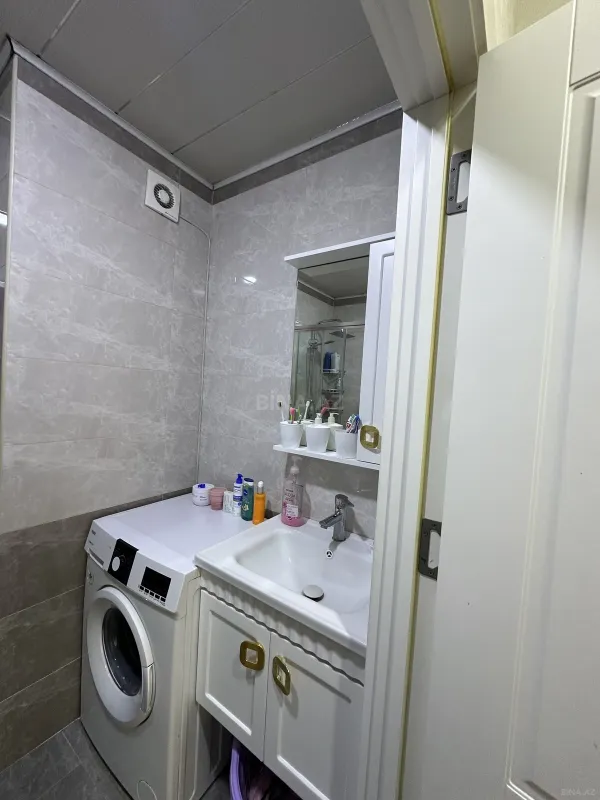 Satılır 2 otaqlı mənzil 60 m²