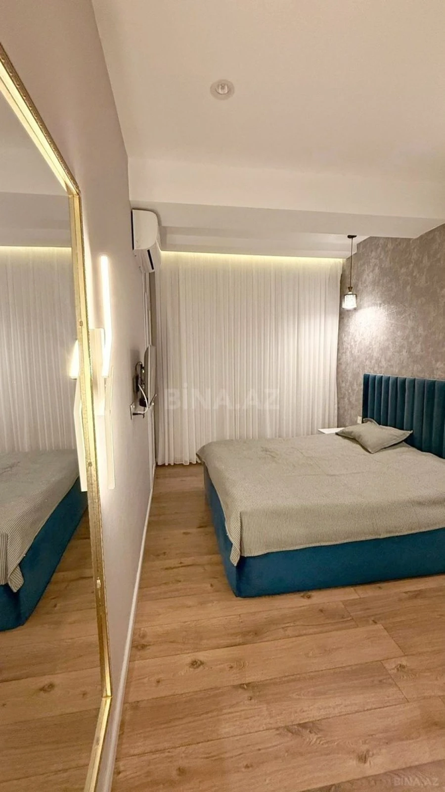 Satılır 2 otaqlı mənzil 77 m²