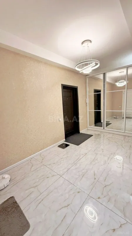 Satılır 2 otaqlı mənzil 77 m²