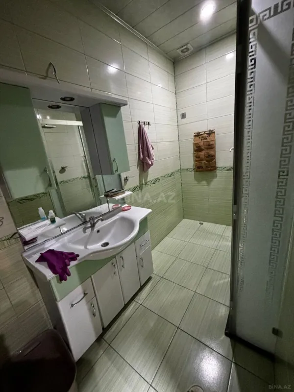 Satılır 3 otaqlı mənzil 125 m²